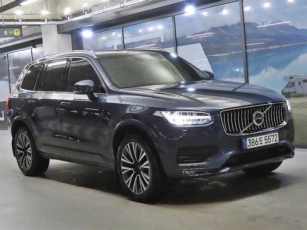 볼보 XC90 2.0 B6 AWD 모멘텀 사진