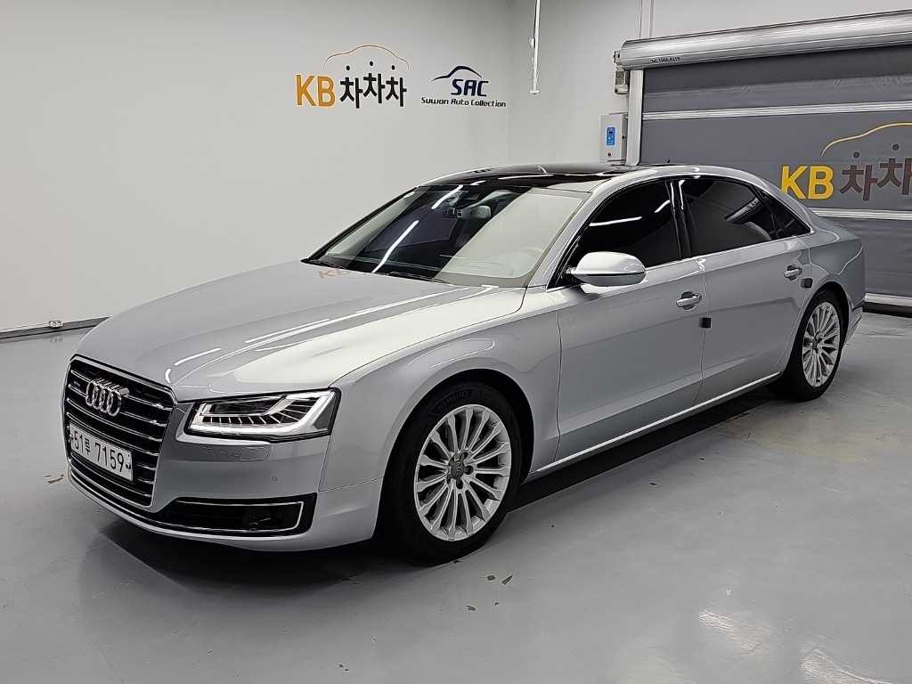 아우디 A8 50 TFSI 콰트로 LWB 사진 2/19