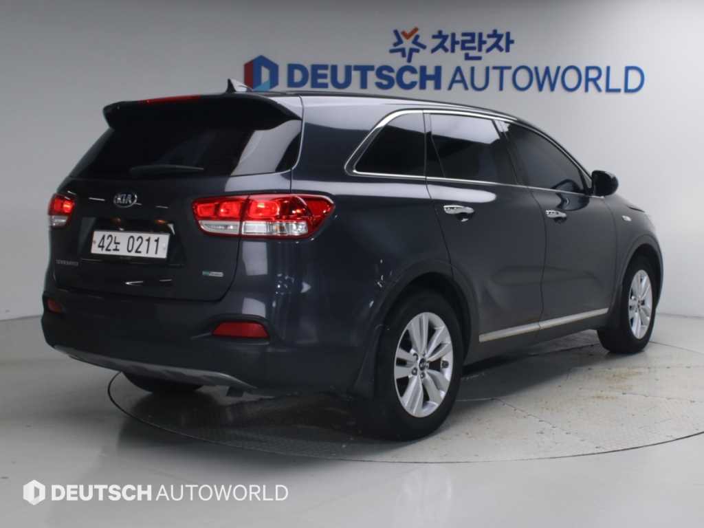 기아 쏘렌토 디젤 2WD 2.0 럭셔리 사진 2/20