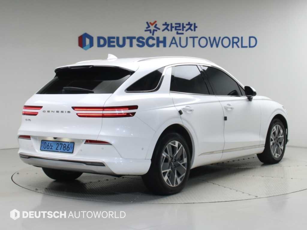 제네시스 GV70 e-AWD 사진 2/20