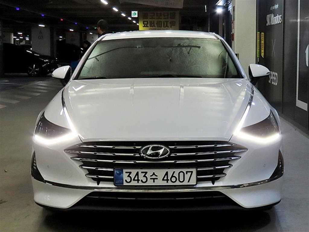 현대 쏘나타 프리미엄 플러스 사진 2/20