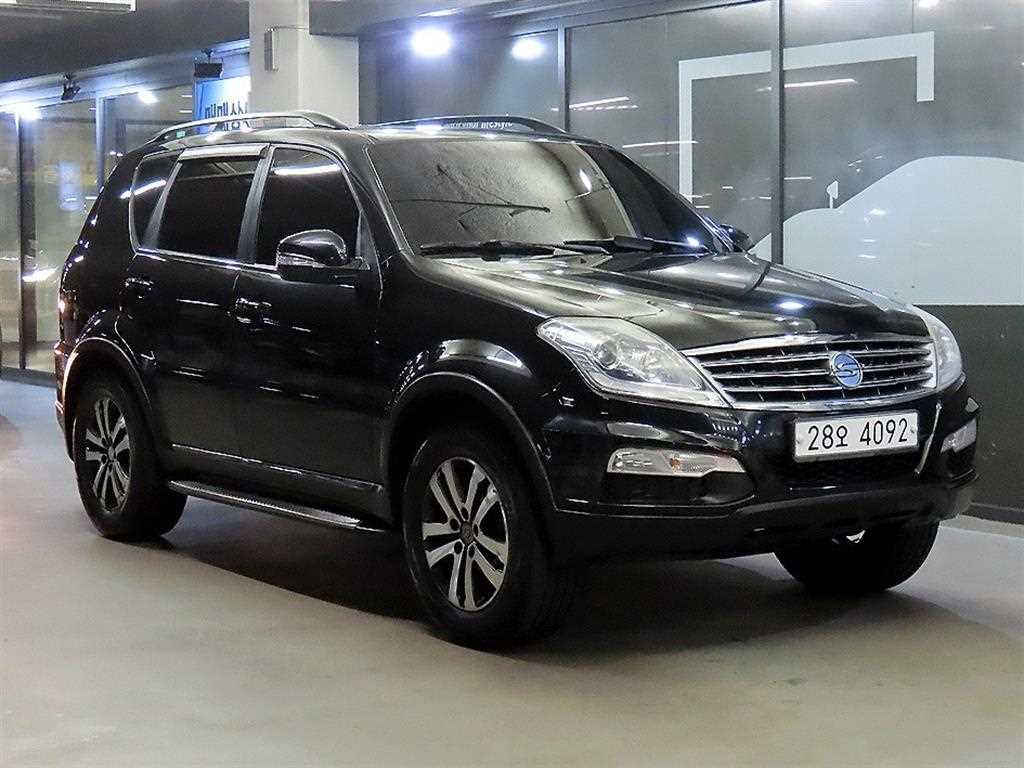 KGM 렉스턴 2.0 4WD RX7 럭셔리 사진