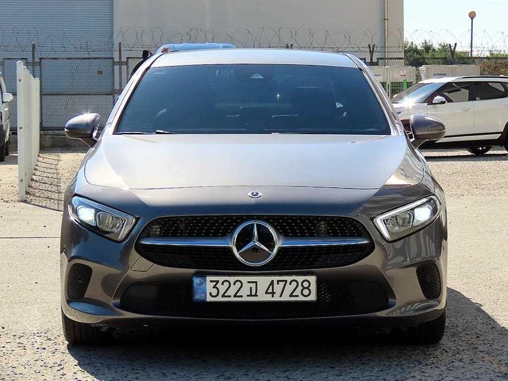 벤츠 A 클래스 A220 세단 사진