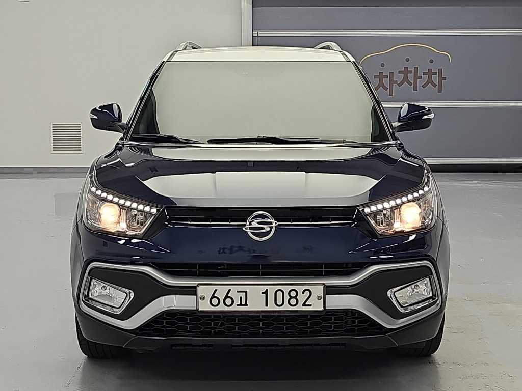 KGM 티볼리 2WD 가솔린 1.6 IX 사진 2/20
