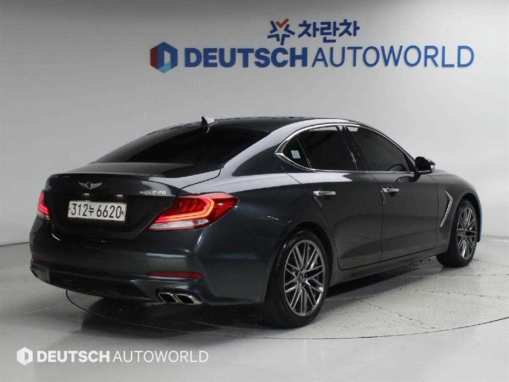 제네시스 G70 2.2D AWD 슈프림 사진 2/20