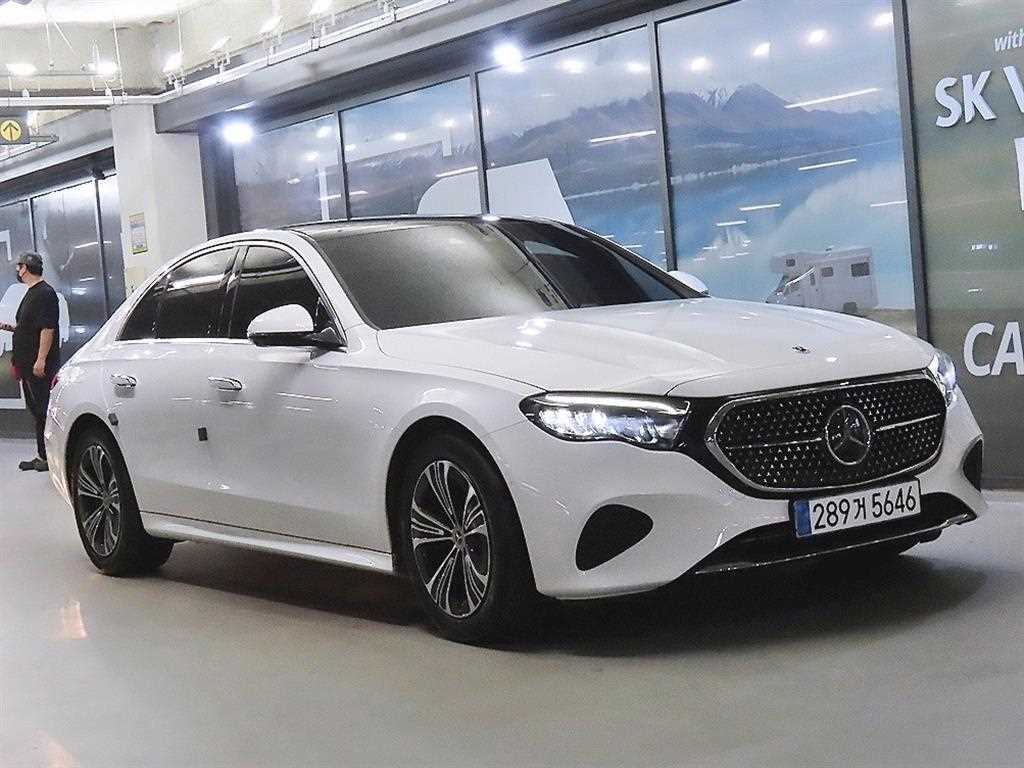 벤츠 E 클래스 E200 아방가르드 사진