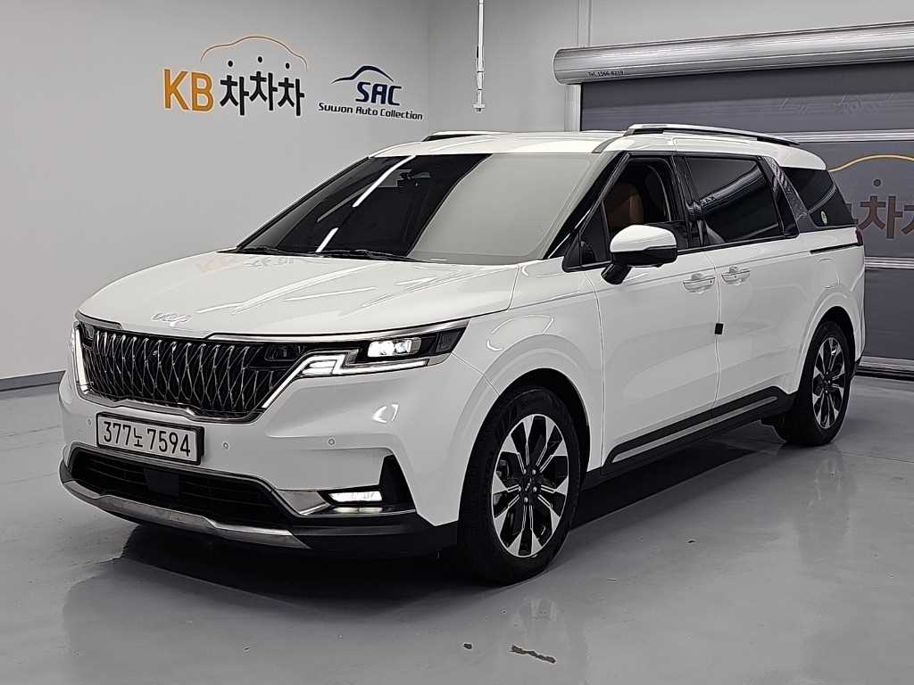 기아 카니발 가솔린 7인승 시그니처 사진