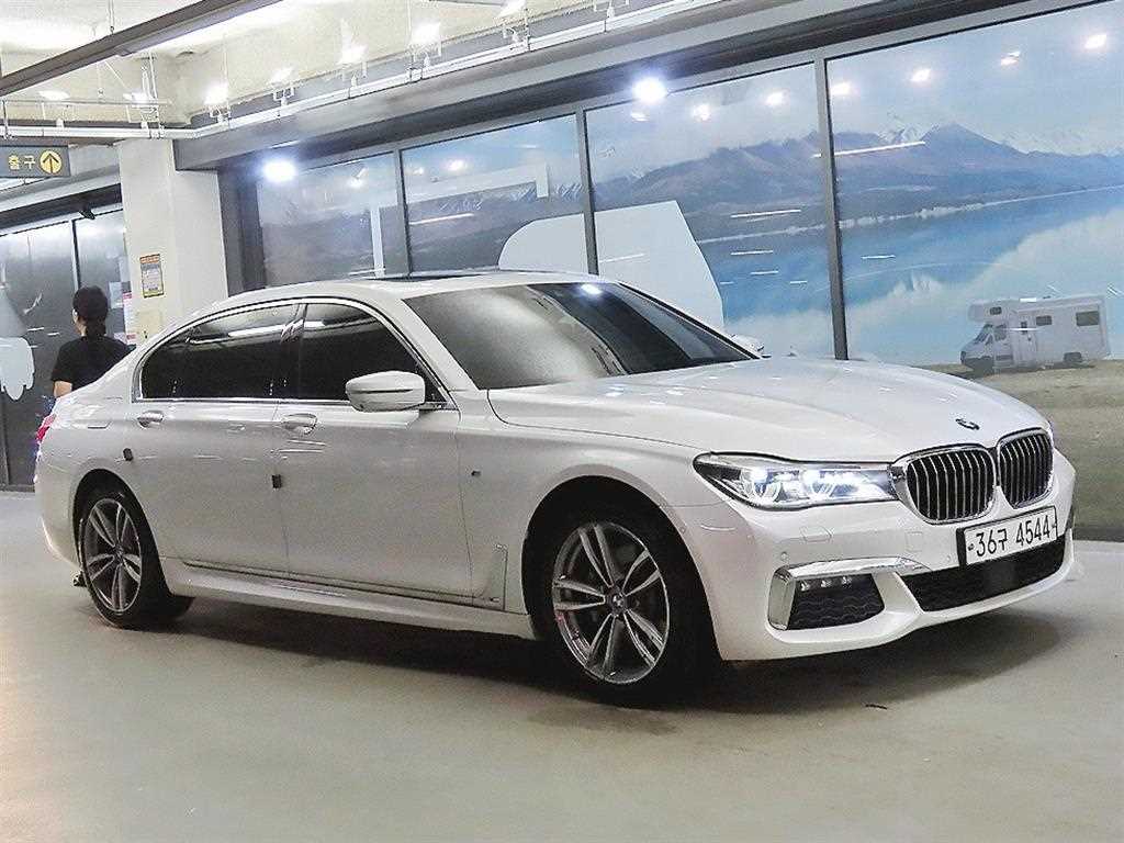 BMW 7시리즈 730Ld xDrive M 스포츠 사진