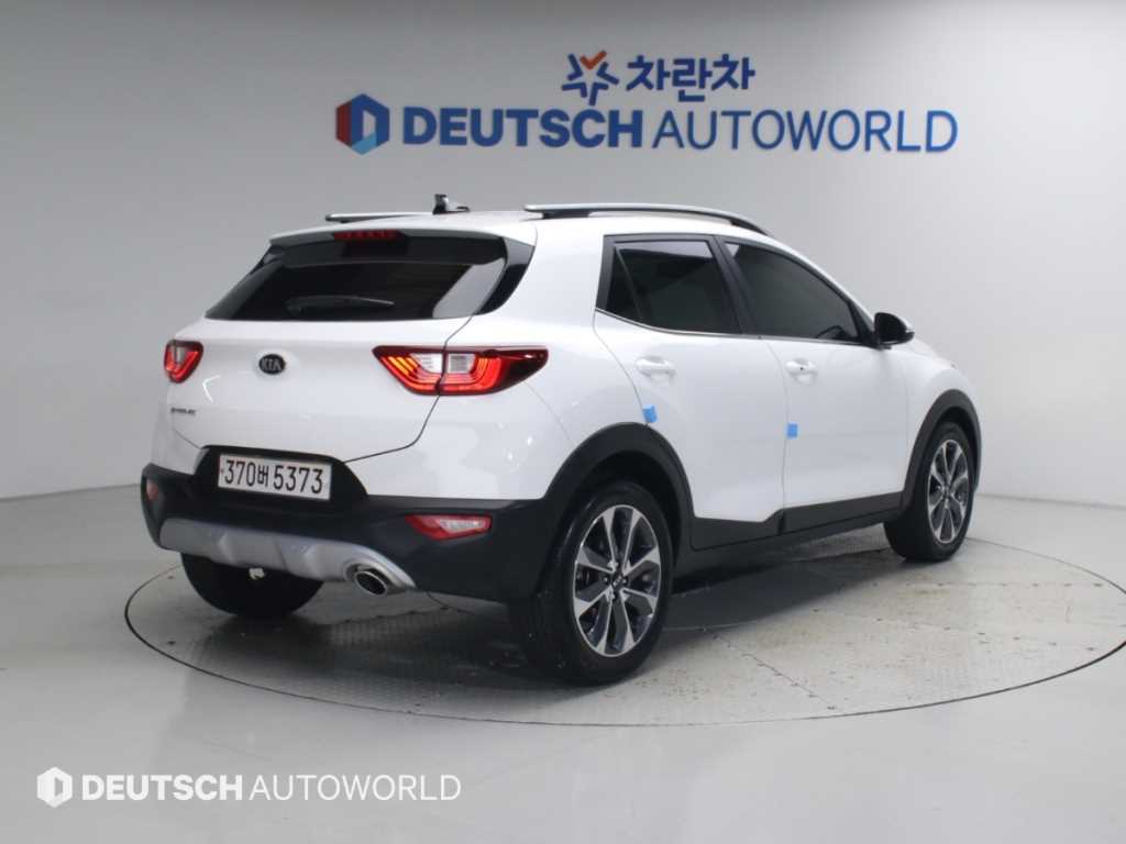 기아 스토닉 가솔린 1.4 트렌디 사진 2/20