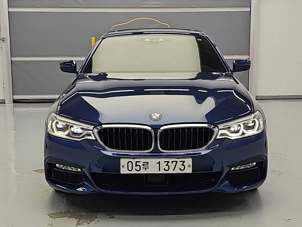 BMW 5시리즈 530i M 스포츠 플러스 사진 2/19
