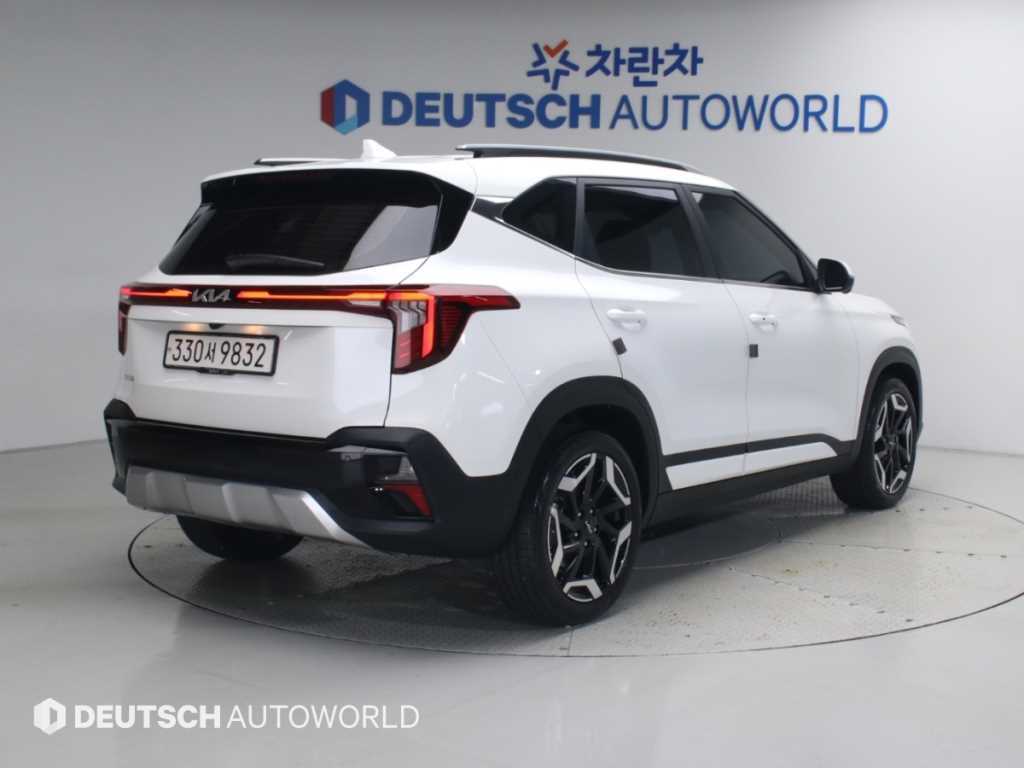 기아 셀토스 가솔린 1.6 터보 2WD 시그니처 사진 2/20