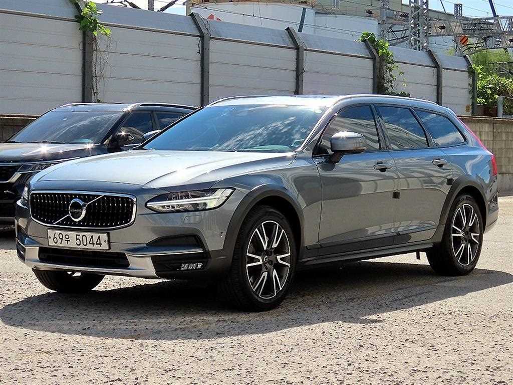 볼보 V90 T5 프로 AWD 사진 2/20