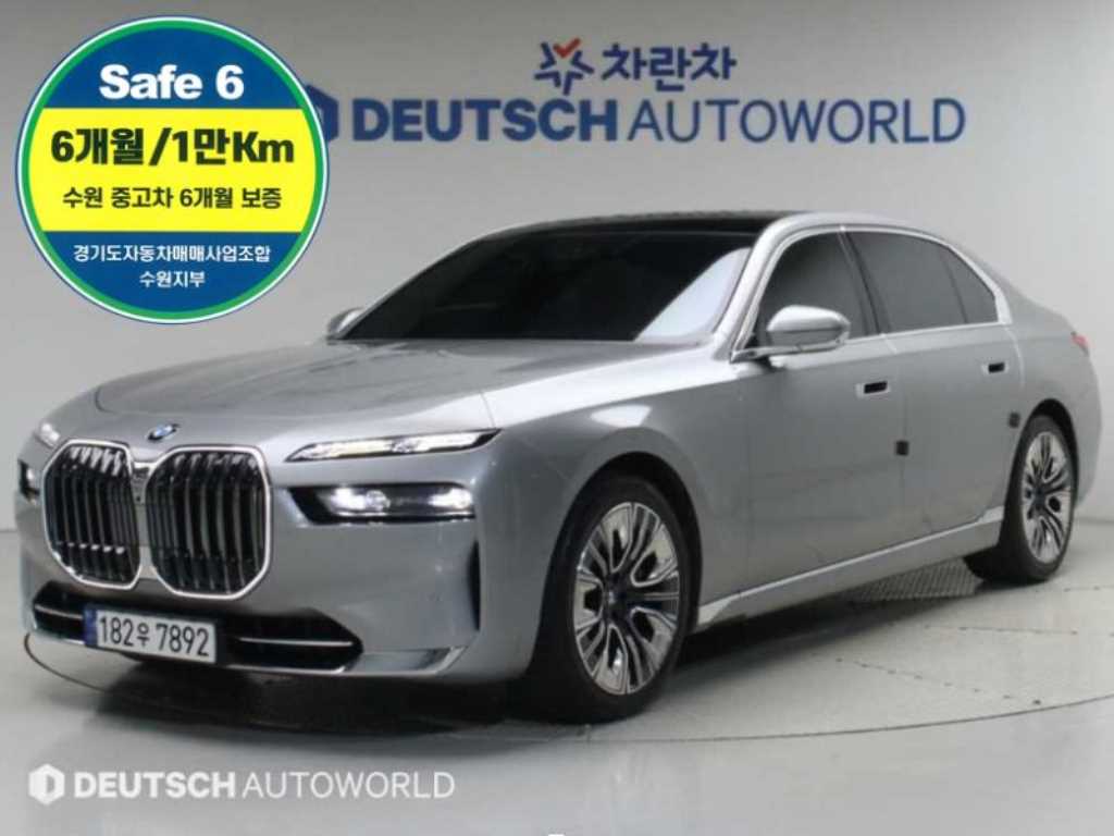 BMW 7시리즈 740i sDrive M 스포츠 사진