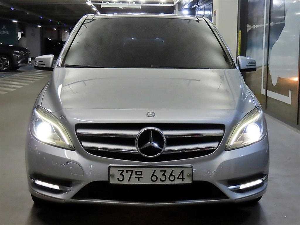 벤츠 B 클래스 (MY B) B200 CDI 블루이피션시 스포츠팩 사진 2/19