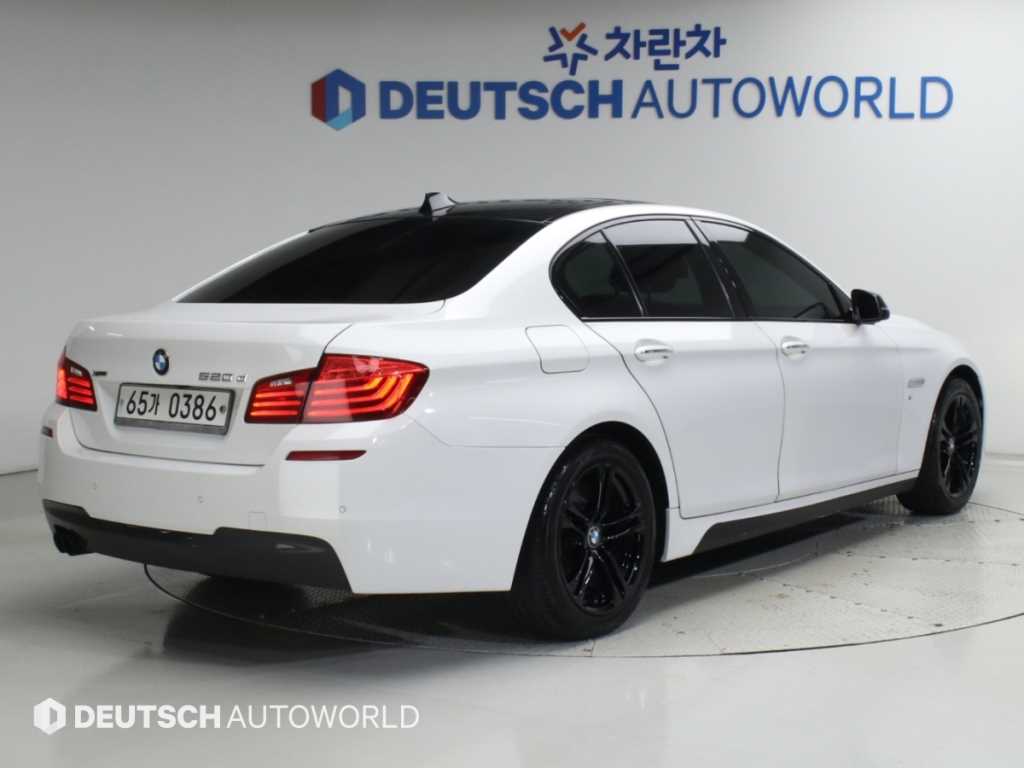 BMW 5시리즈 520d M 에어로다이나믹 사진 2/20