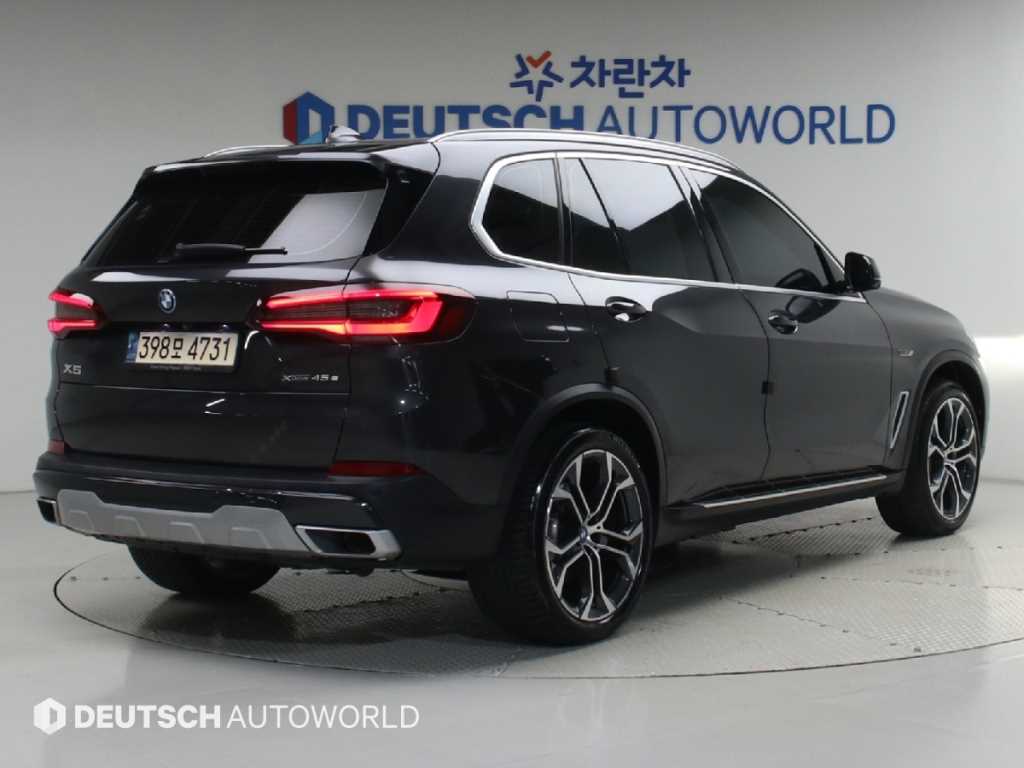 BMW X5 xDrive 45e xLine 사진 2/20