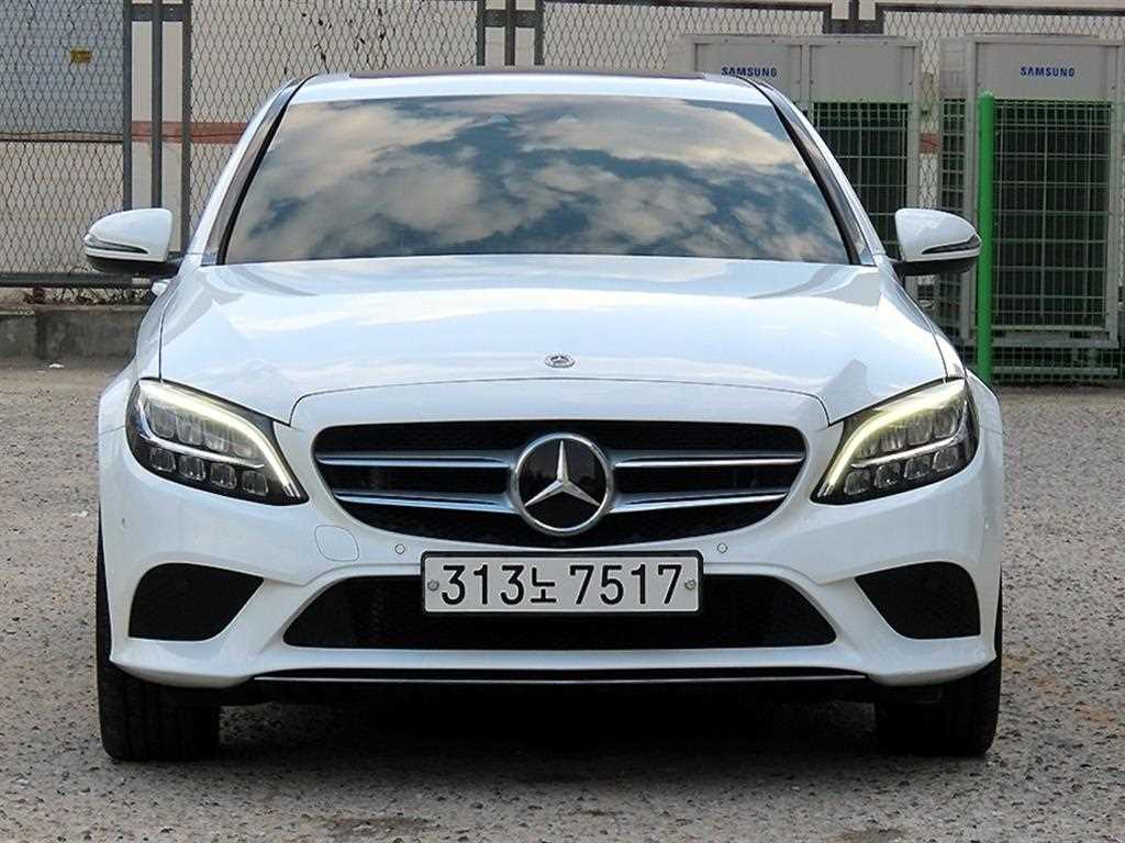 벤츠 C 클래스 C220 d 4MATIC 아방가르드 사진