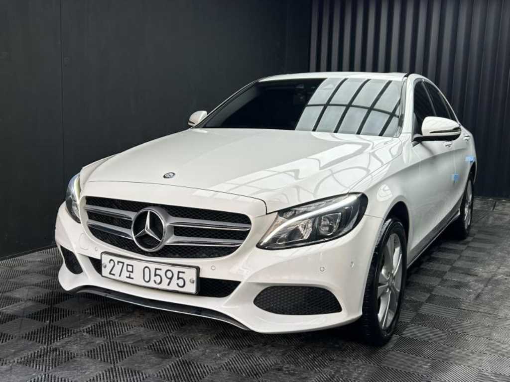 벤츠 C 클래스 C220 d 4MATIC 사진 2/20