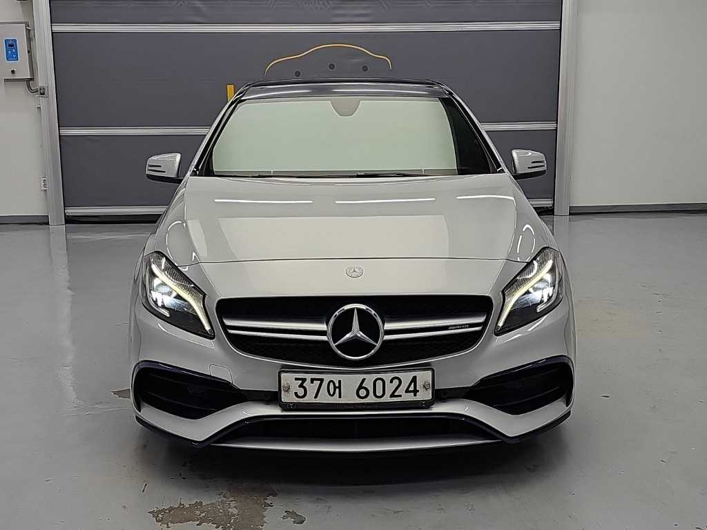 벤츠 A 클래스 A45 AMG 4MATIC 사진 2/19