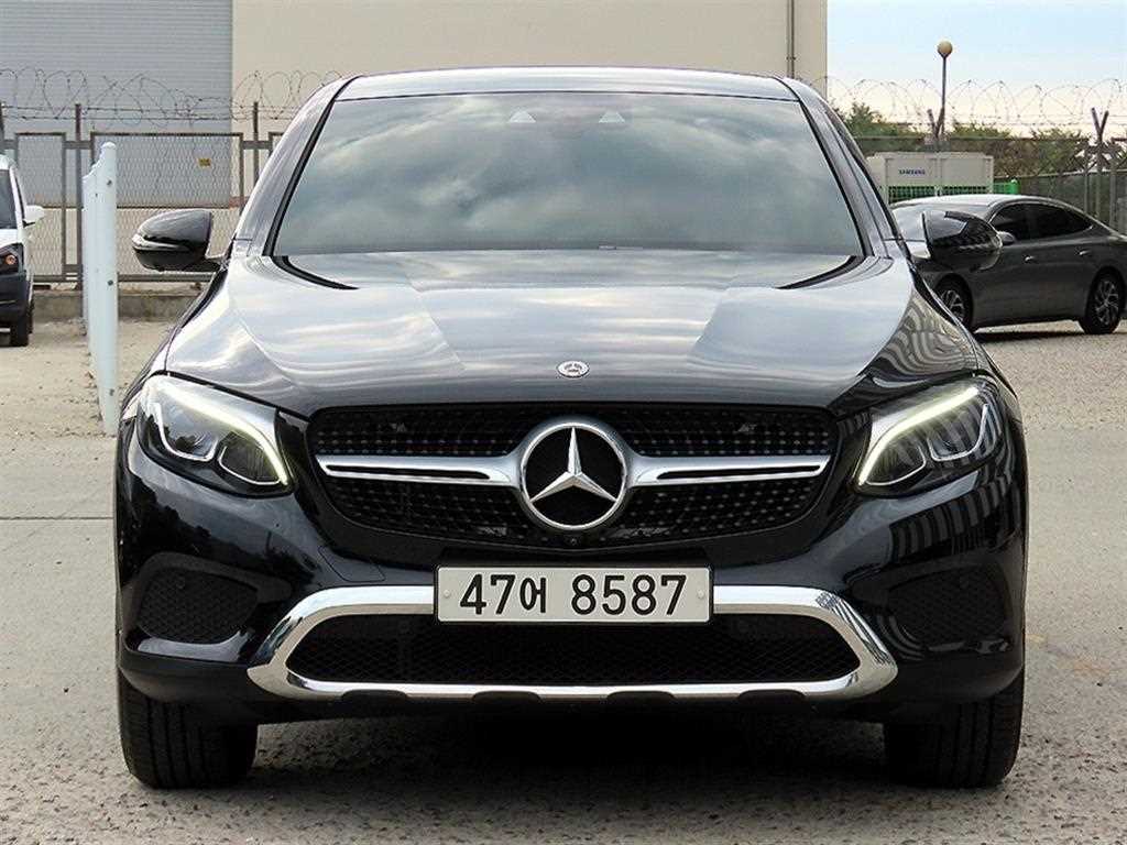 벤츠 GLC 클래스 GLC 300 4MATIC 쿠페 사진