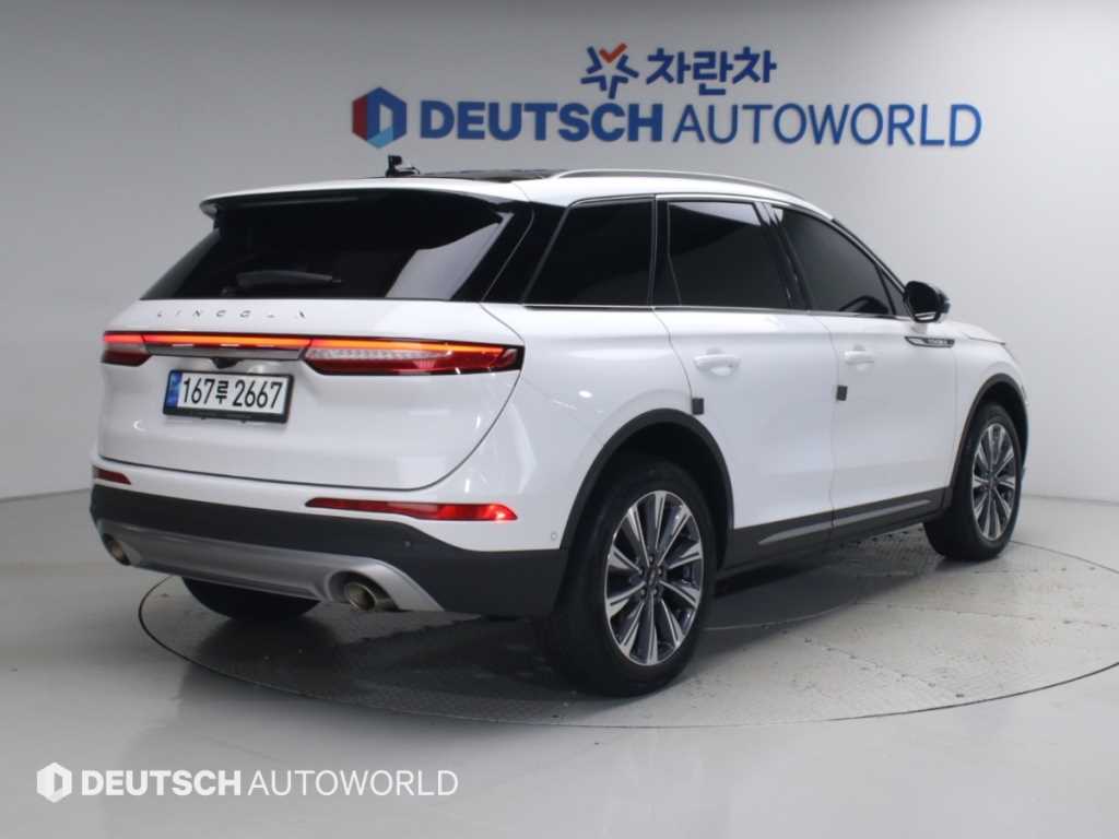 링컨 코세어 2.0 리저브 AWD 사진 2/20