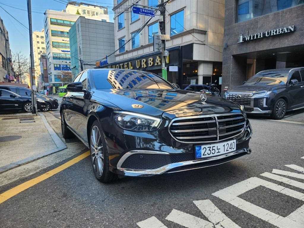 벤츠 E 클래스 E450 4MATIC 익스클루시브 사진