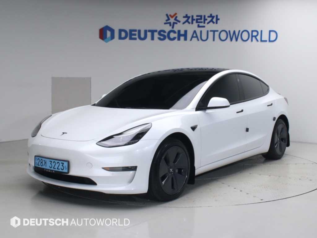테슬라 모델 3 롱 레인지 사진