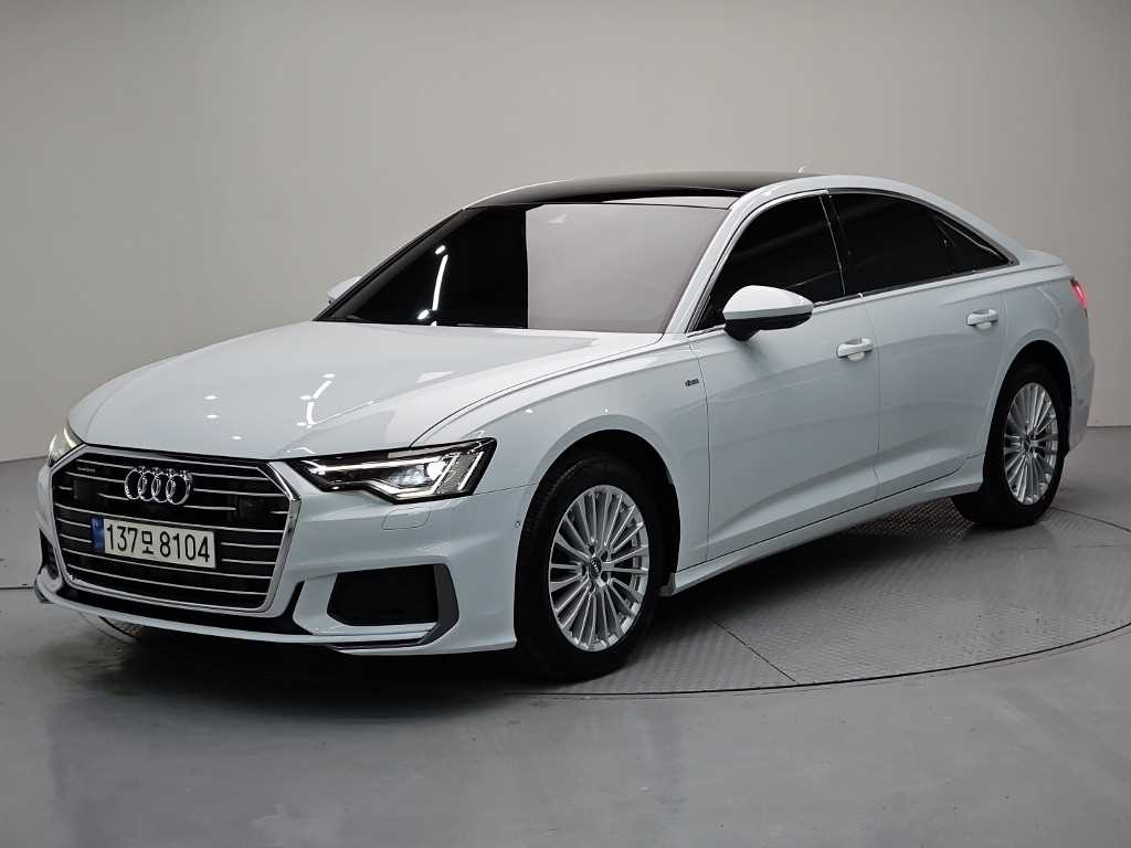 아우디 A6 45 TFSI 콰트로 프리미엄 사진