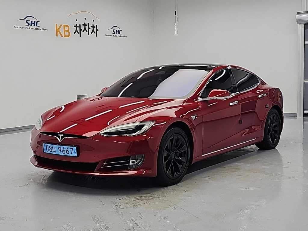 테슬라 모델 S 90D 사진