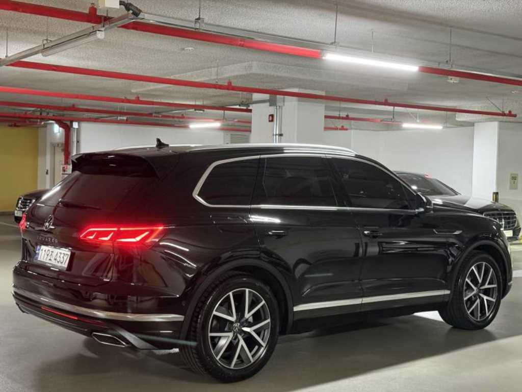 폭스바겐 투아렉 3.0 TDI 프레스티지 사진 2/20