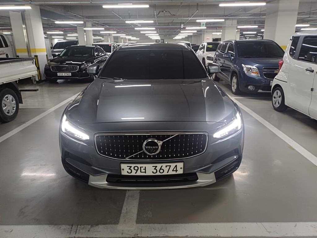 볼보 V90 T5 프로 AWD 사진