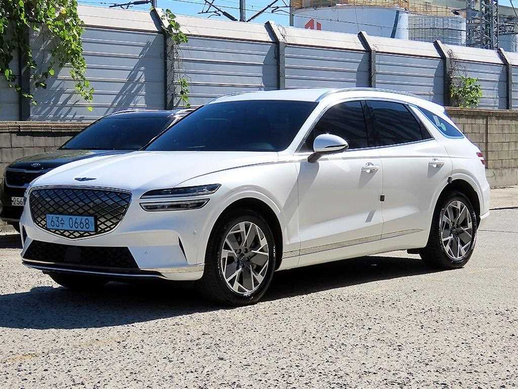 제네시스 GV70 e-AWD 사진 2/20