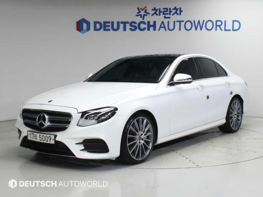 벤츠 E 클래스 E300 4MATIC AMG LINE 사진