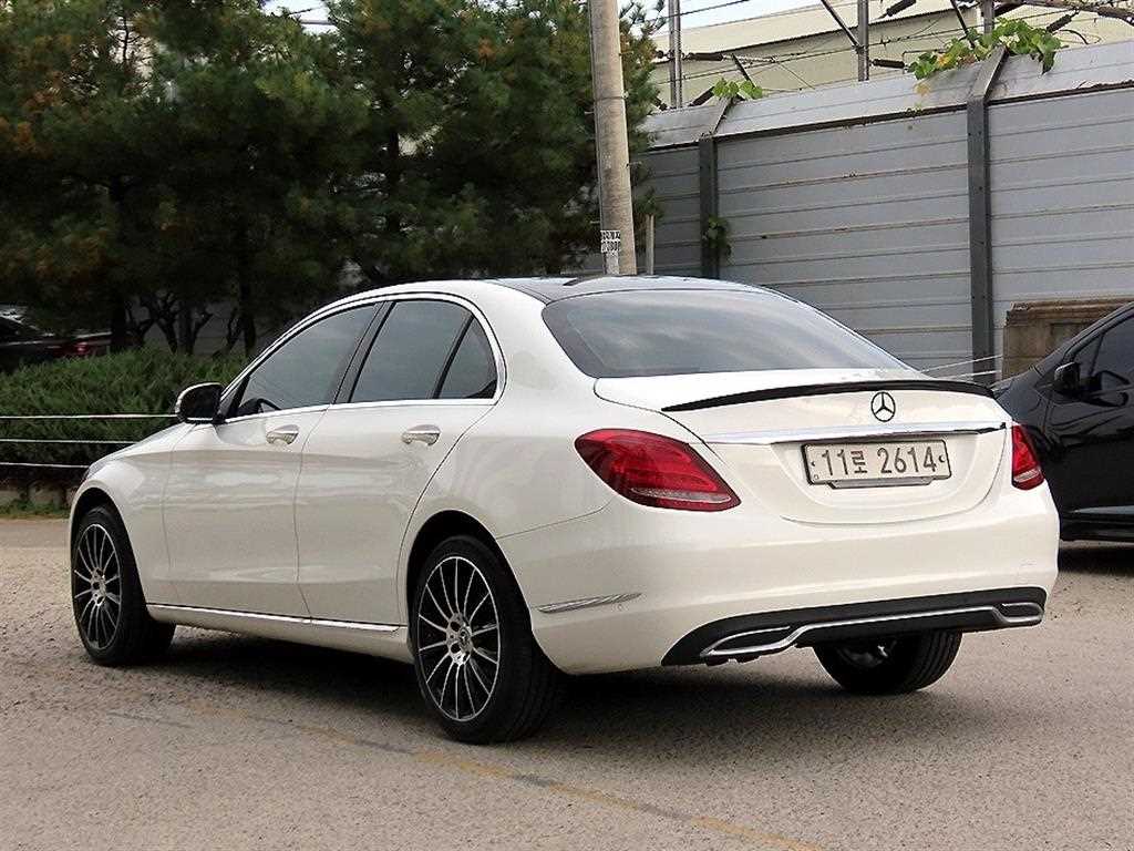 벤츠 C 클래스 C200 아방가르드 사진 2/20