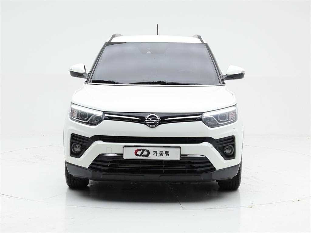KGM 티볼리 2WD 가솔린 1.5 V3 사진 2/19