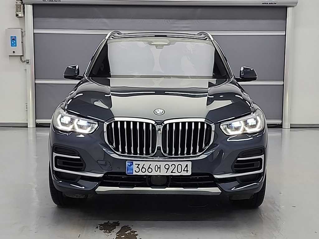 BMW X5 xDrive 45e xLine 사진 2/19