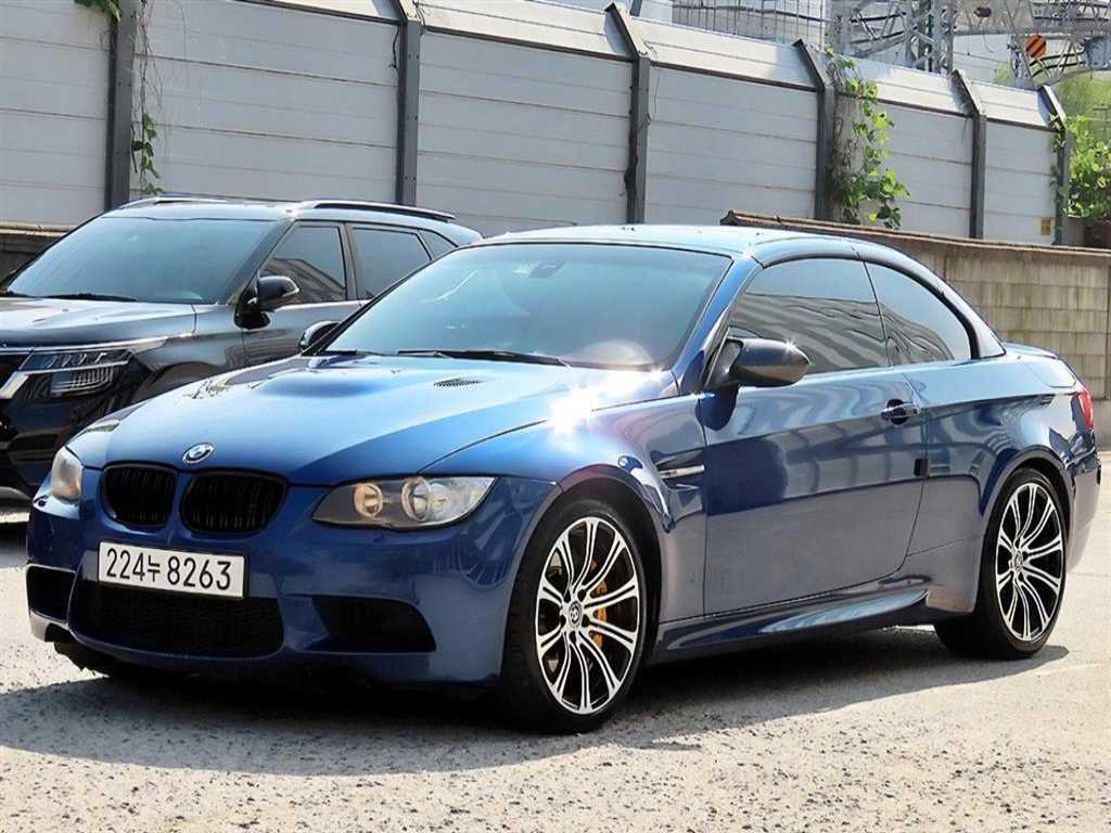 BMW 3시리즈 M3 컨버터블 사진 2/19