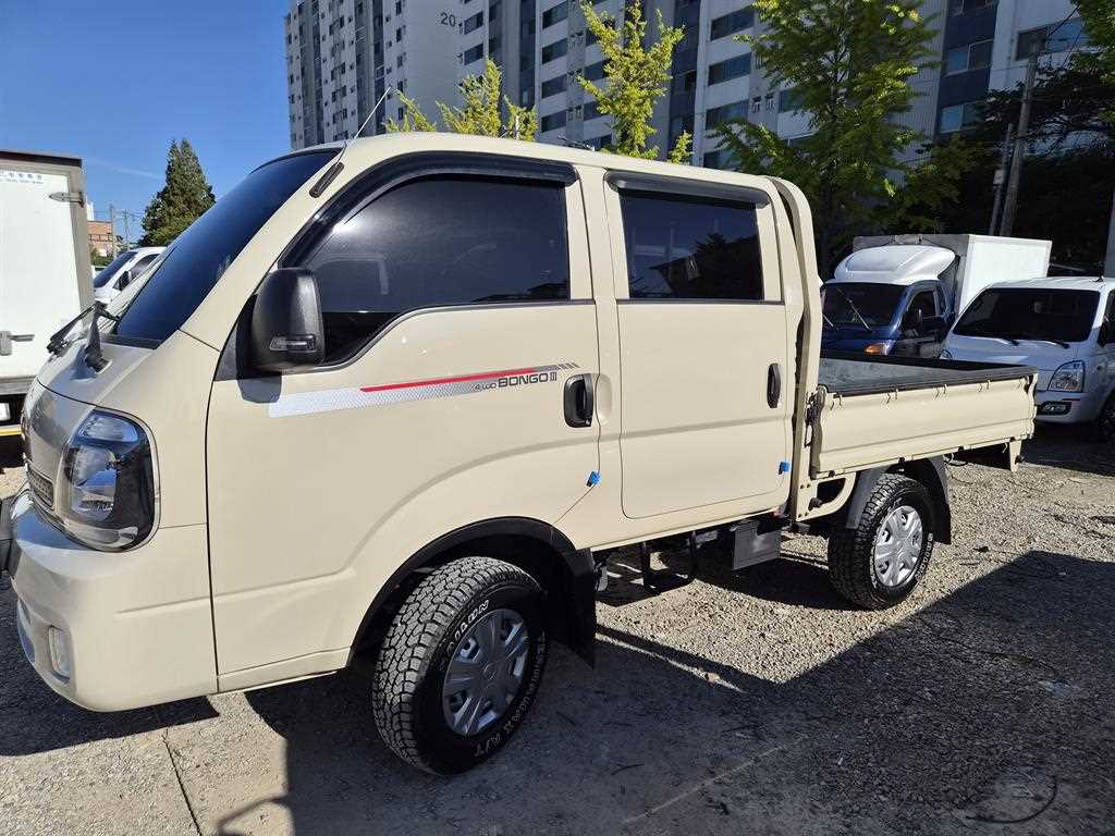 기아 더뉴봉고3 카고 4WD/1.0톤/더블캡/장축 GL 사진