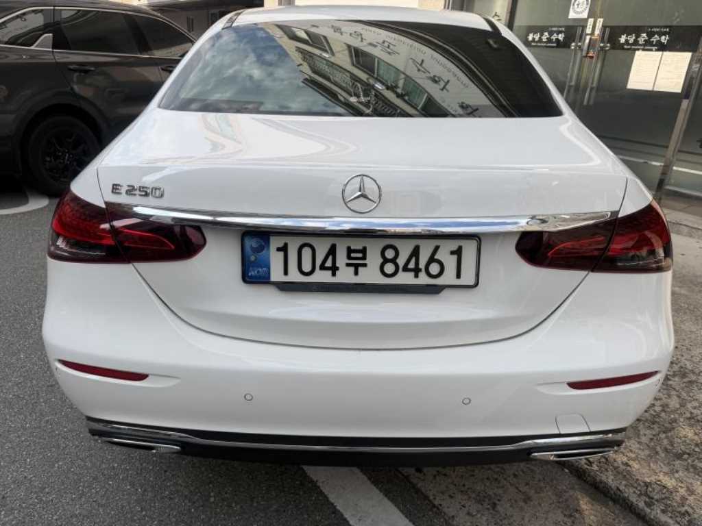벤츠 E 클래스 E250 익스클루시브 사진 2/5