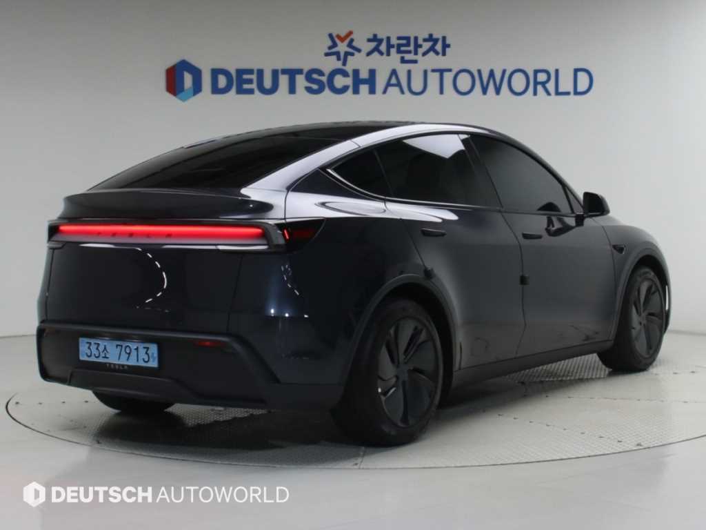 테슬라 모델 Y 프리미엄 RWD 사진 2/20