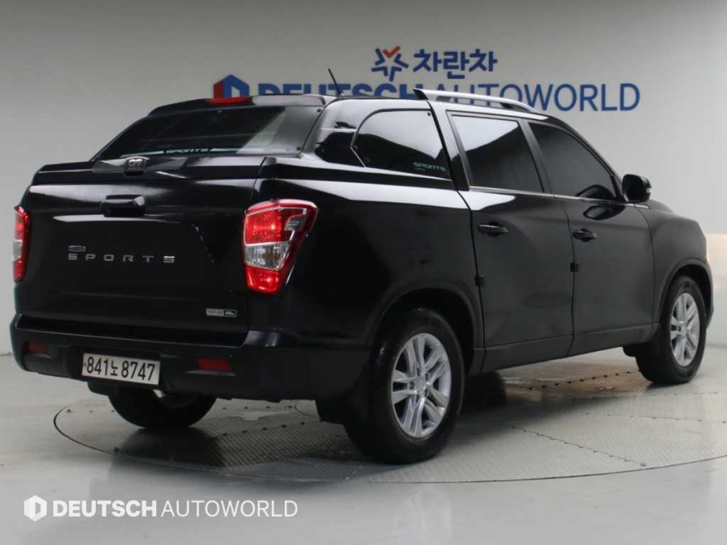 KGM 렉스턴 2WD 디젤 2.2 어드벤처 사진 2/20