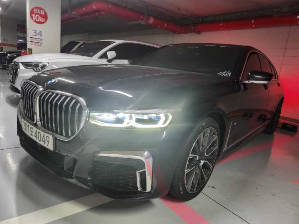 BMW 7시리즈 730d xDrive M 스포츠 사진
