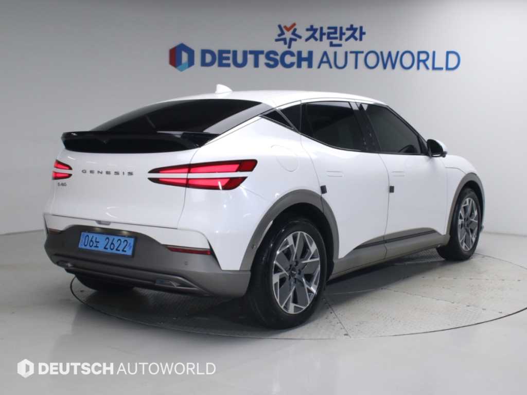 제네시스 GV60 스탠다드 AWD 사진 2/20
