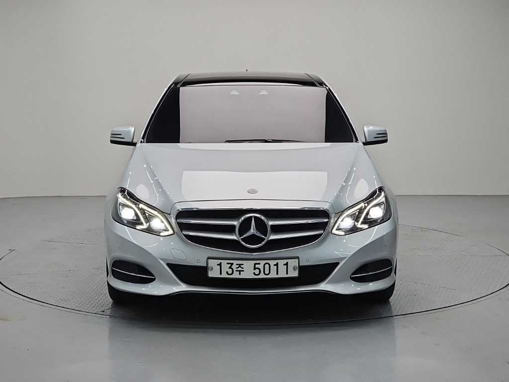 벤츠 E 클래스 E300 4MATIC 아방가르드 사진 2/20