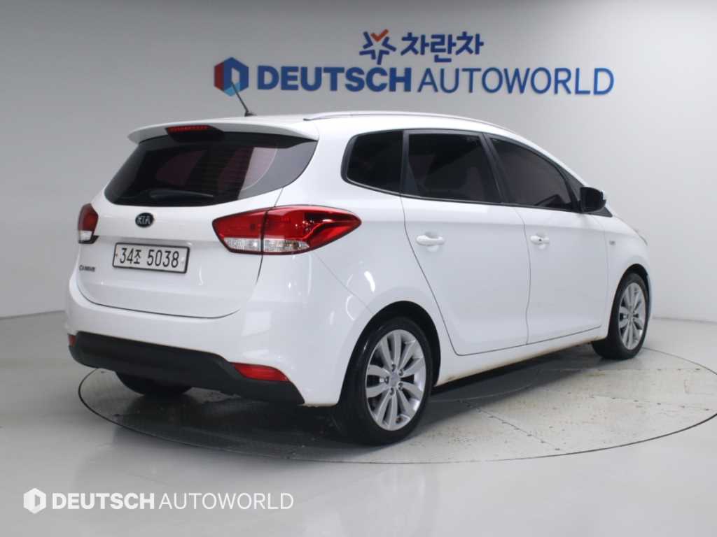 기아 카렌스 2.0 LPI 프레스티지 사진 2/20