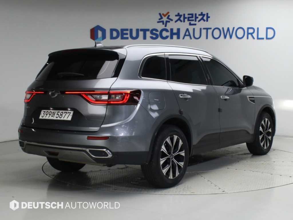 르노코리아 QM6 2.0 LPe LE 2WD 사진 2/20