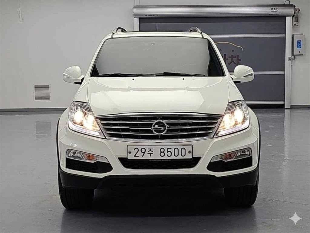 KGM 렉스턴 2.0 4WD RX7 럭셔리 사진 2/19
