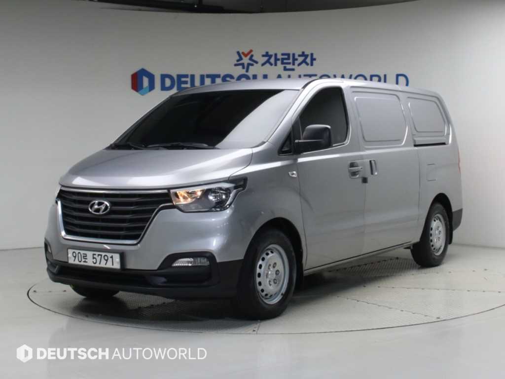 현대 스타렉스 2WD 밴 3인승 스타일 사진