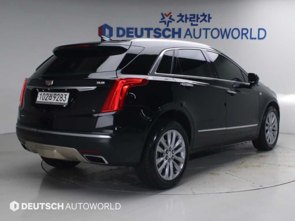 캐딜락 XT5 3.6 플래티넘 AWD 사진 2/20