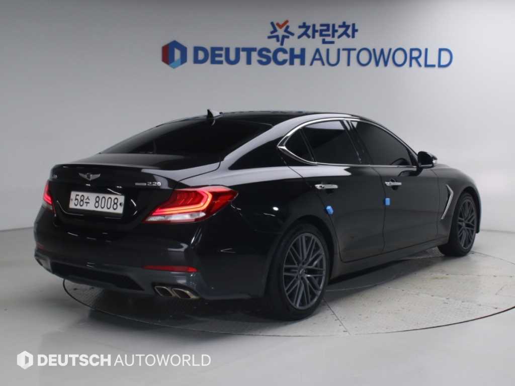 제네시스 G70 2.2D AWD 슈프림 사진 2/20